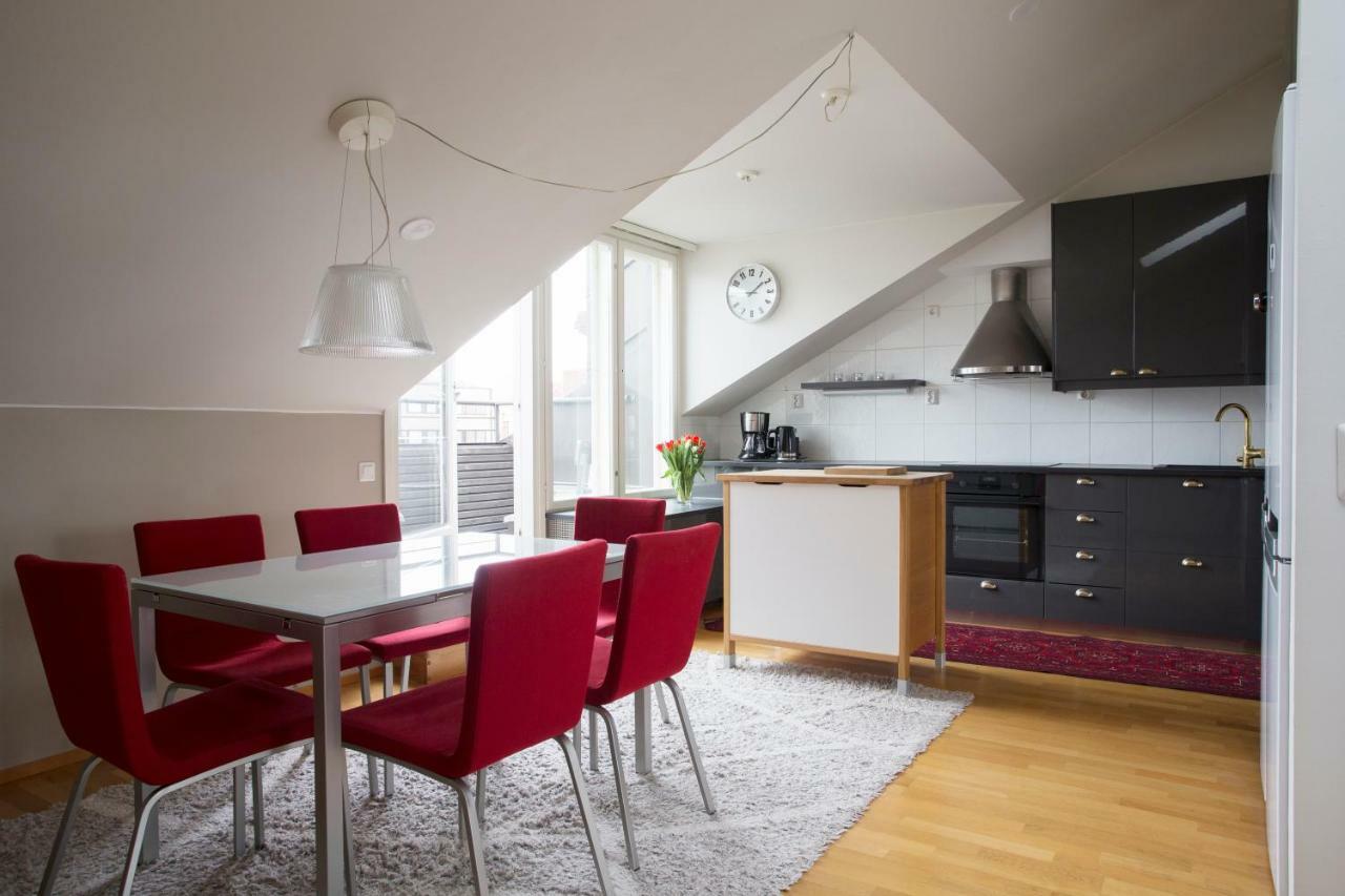 2Ndhomes 2Br City Center Penthouse With Balcony And Sauna Helsinki Exterior foto